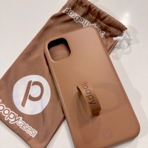 LOOPY CASE saddle brown!! Lightly used, iPhone 11 or iPhone XR !!